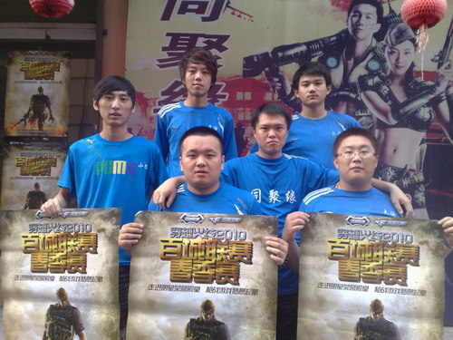 YB状态低迷，一触即溃。Bach夜魔在团队战斗中无敌。YB在第一局中输给了Tidebound。