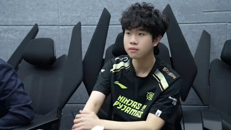 【赛前预告】2021王者荣耀绝活杯，1月2日 重庆QGhappy vs 成都AG超玩会