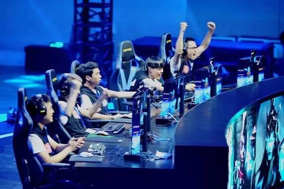 Liquid主宰FlyQuest， Gentle Mates 在PGL Masters布加勒斯特2025中淘汰 BetBoom Team